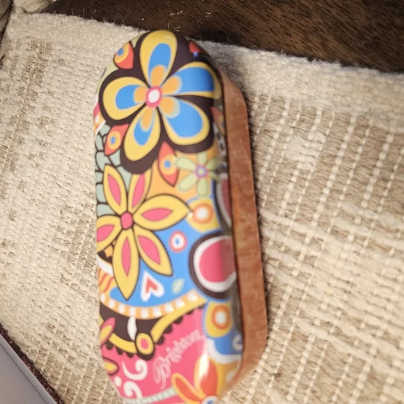 Brighton Black Sunglasses with Retro Floral Case - Picture 5 of 7